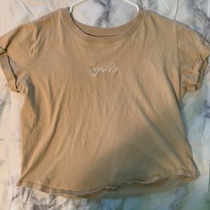 Cropped simple graphic t